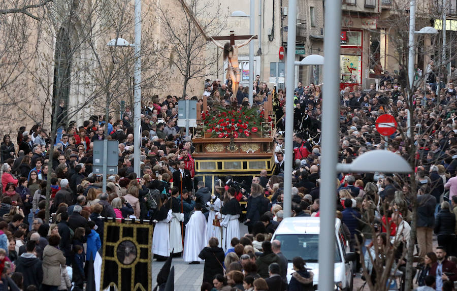 Fotos: Procesión y Oración de los Cinco Misterios con el Cristo de la Esperanza