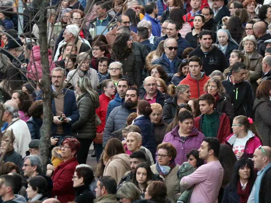 Fotos: Procesión y Oración de los Cinco Misterios con el Cristo de la Esperanza