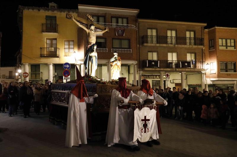 Fotos: Procesión de la Cofradía del Santo Cristo de la Buena Muerte en Peñafiel