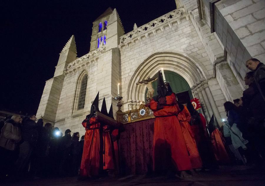 Fotos: La Preciosísima Sangre cumple con la tradición en la procesión de la Buena Muerte en Valladolid