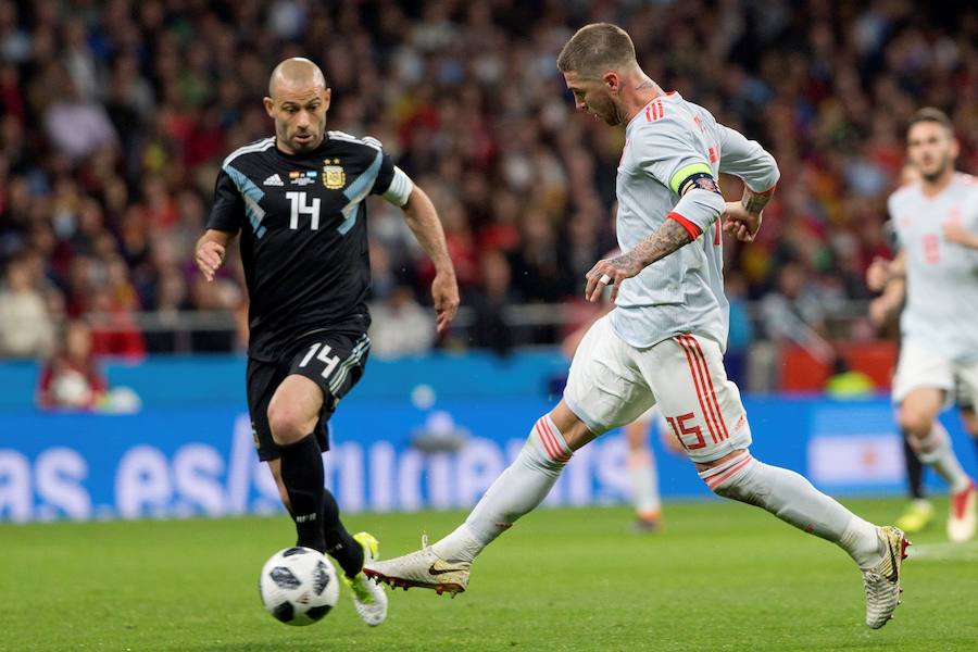 La selección que dirige Julen Lopetegui apabulló a Argentina en su estreno en el Wanda Metropolitano (6-1) con un 'hat-trick' de Isco y tantos de Diego Costa, Thiago y Aspas.