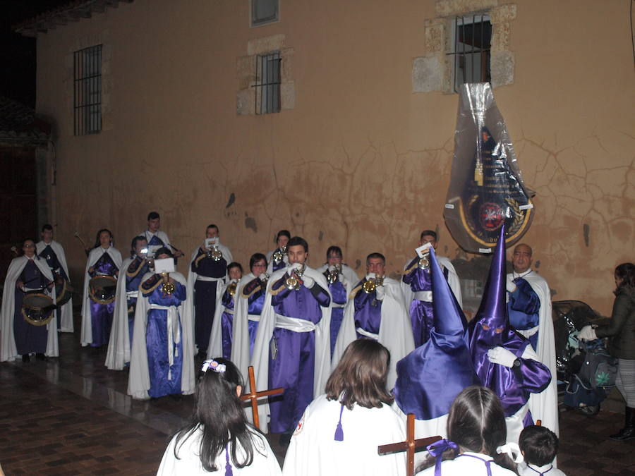 Fotos: Procesión del Santo Rosario en Torrelobatón