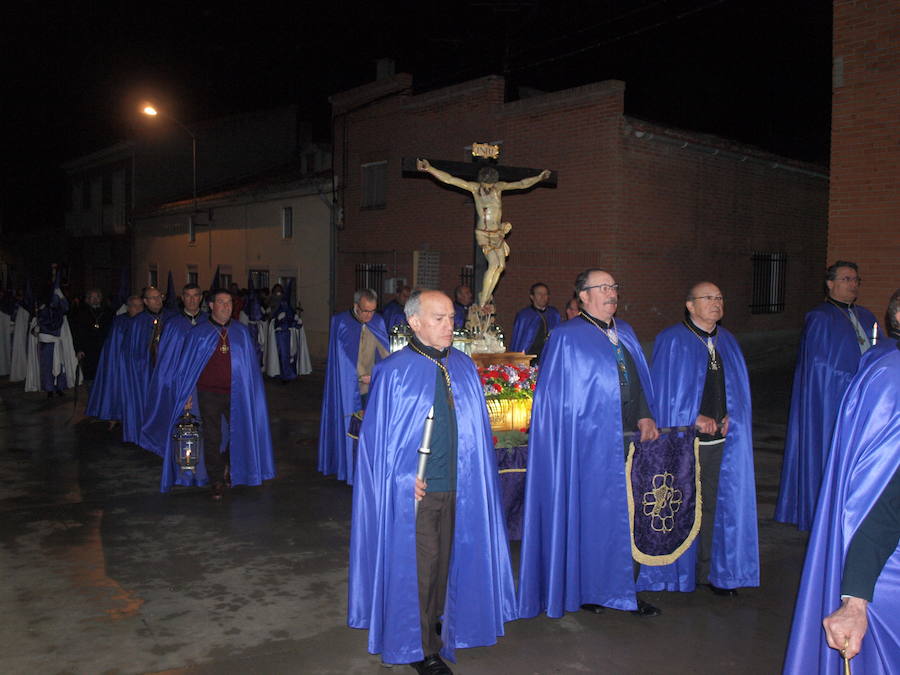Fotos: Procesión del Santo Rosario en Torrelobatón