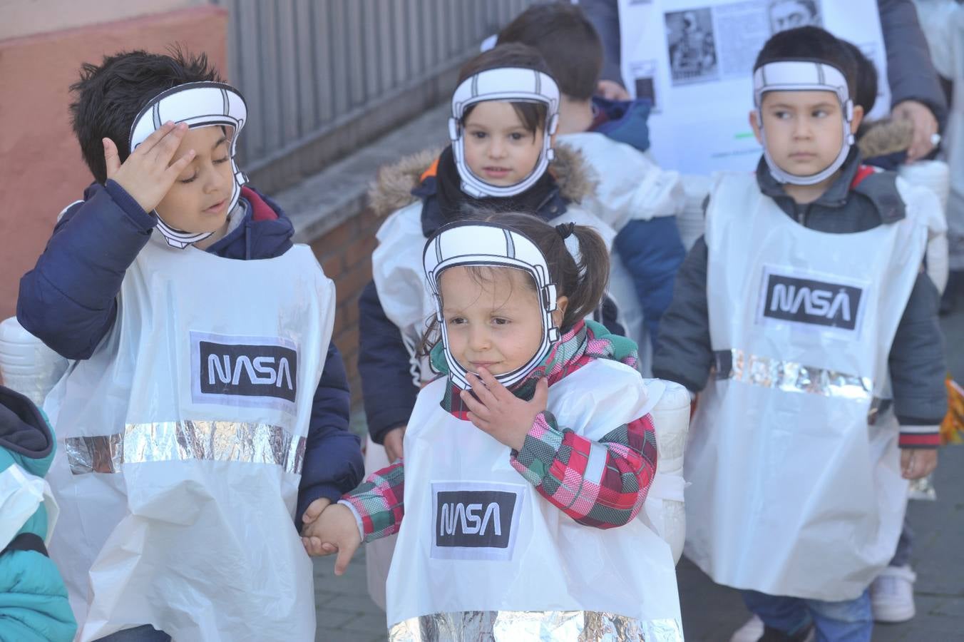 Fotos: Desfile de primavera en el colegio Miguel Hernández de Valladolid