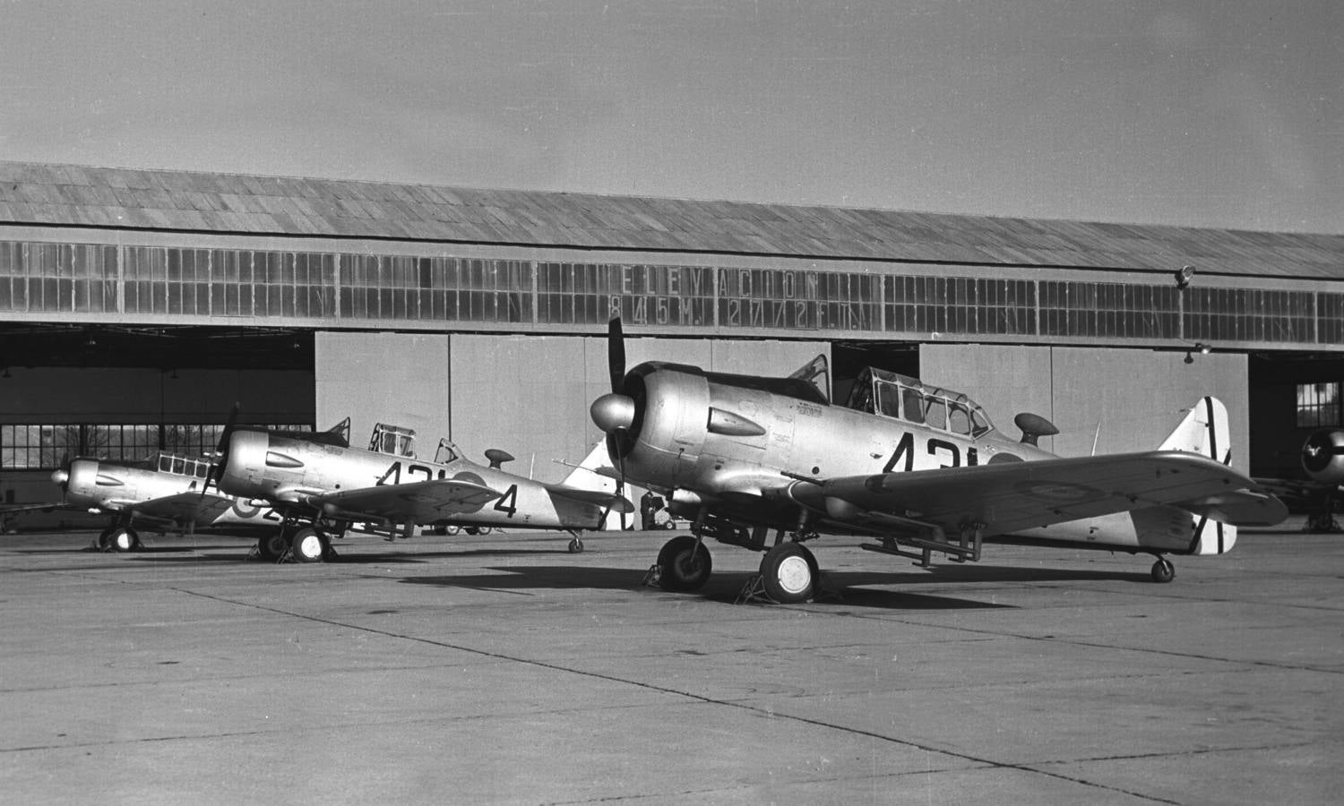 Fotos: El aeropuerto de Valladolid cumple 80 años (1/2)