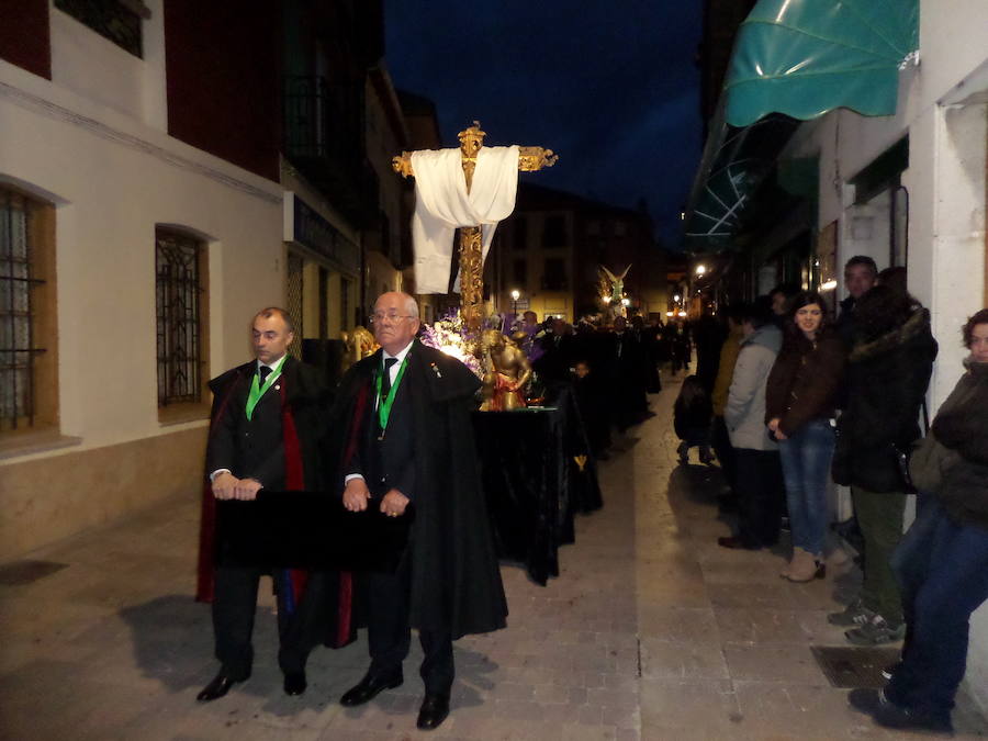 Fotos: Los antiguos legionarios de Valladolid, en el Jueves Santo de Carrión