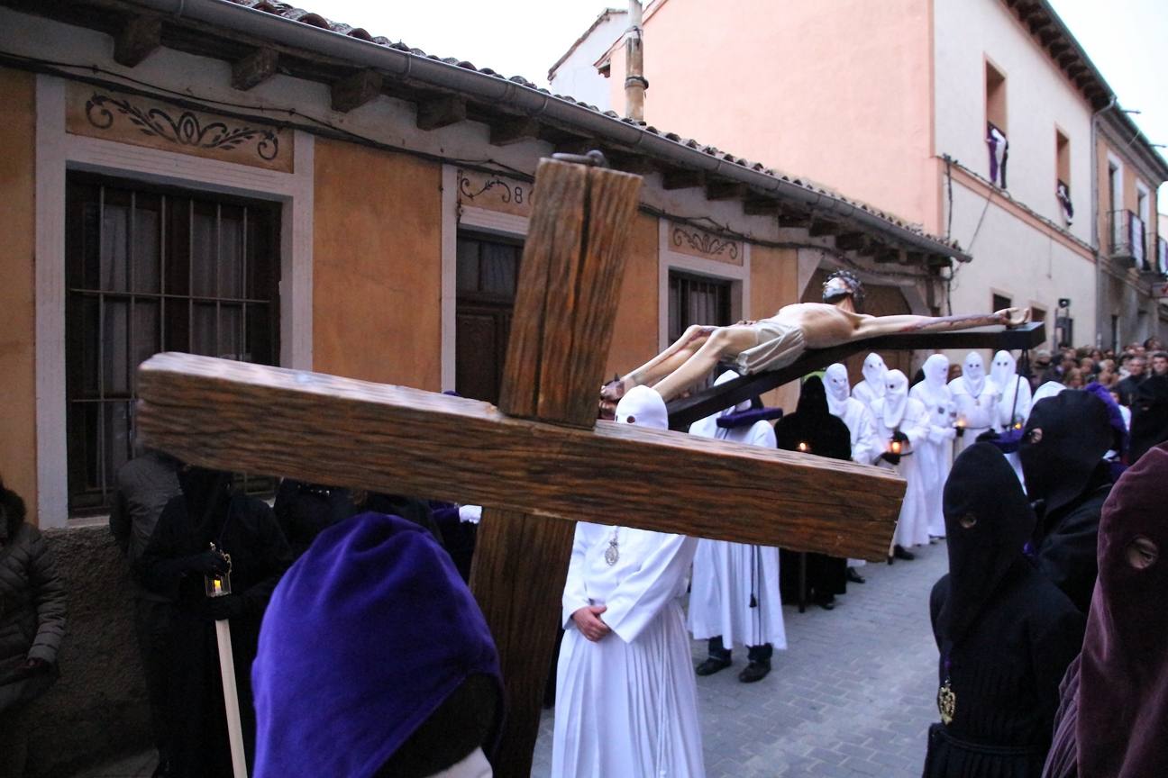 Fotos: Vía Crucis en Medina de Rioseco