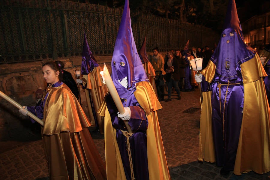 El buen tiempo deja desfilar 