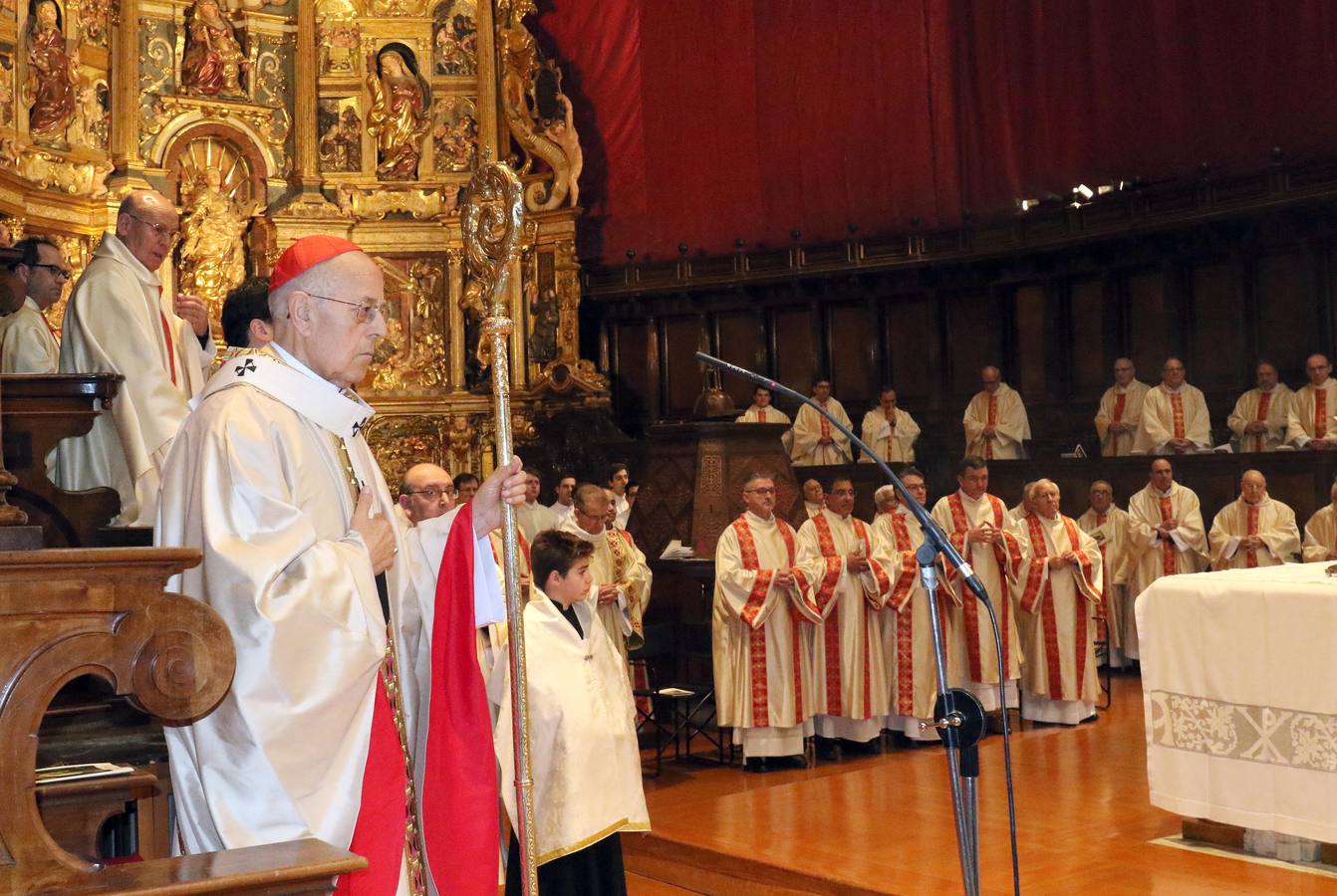 Fotos: Misa Crismal en la Catedral de Valladolid