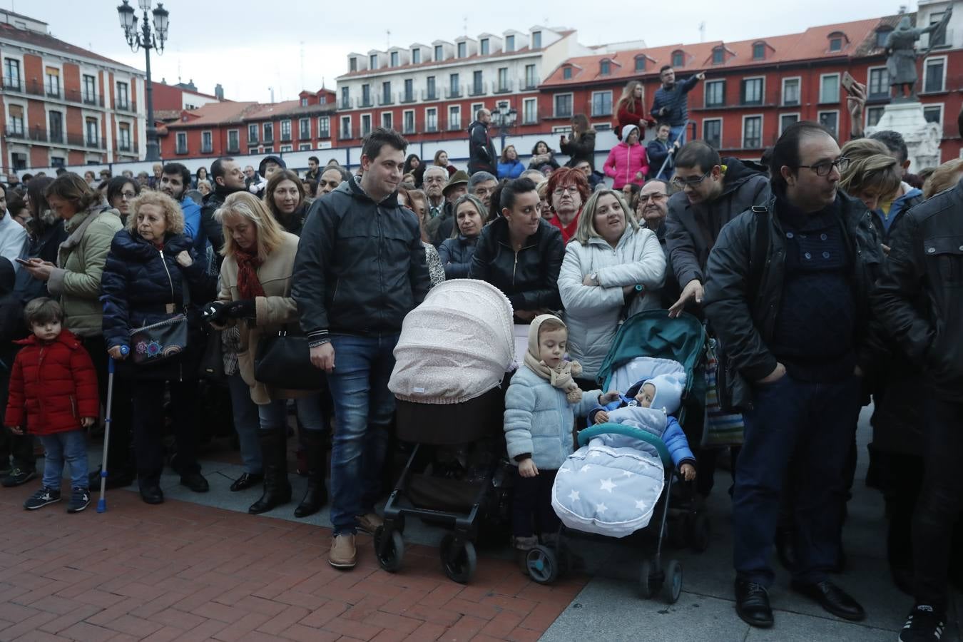 Fotos: Si estuviste en el Vía Crucis, búscate en las fotos