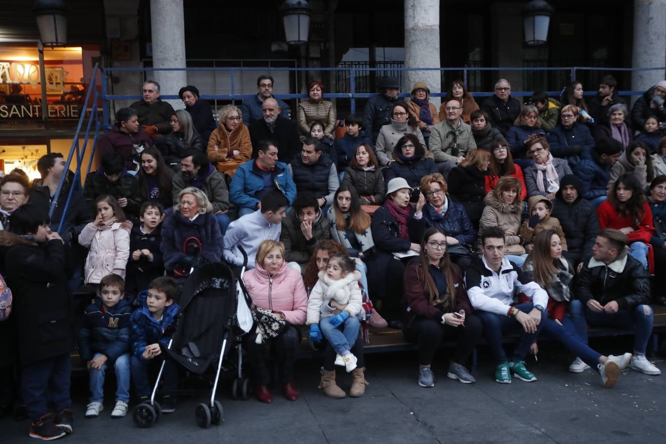 Fotos: Si estuviste en el Vía Crucis, búscate en las fotos