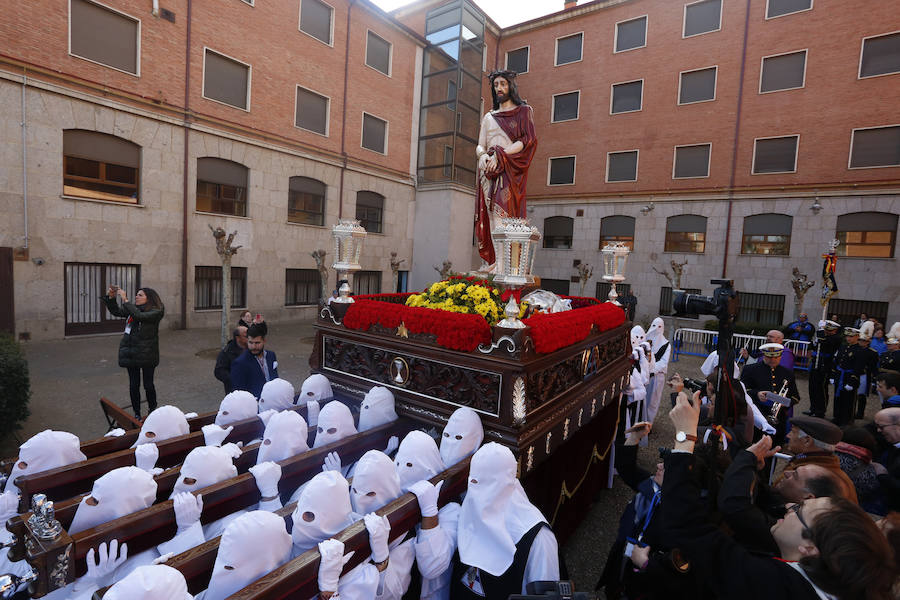 Fotos: Procesión del Vía Crucis de San Bernardo en Salamanca