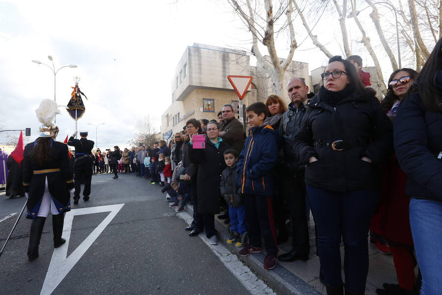 Fotos: Procesión del Vía Crucis de San Bernardo en Salamanca