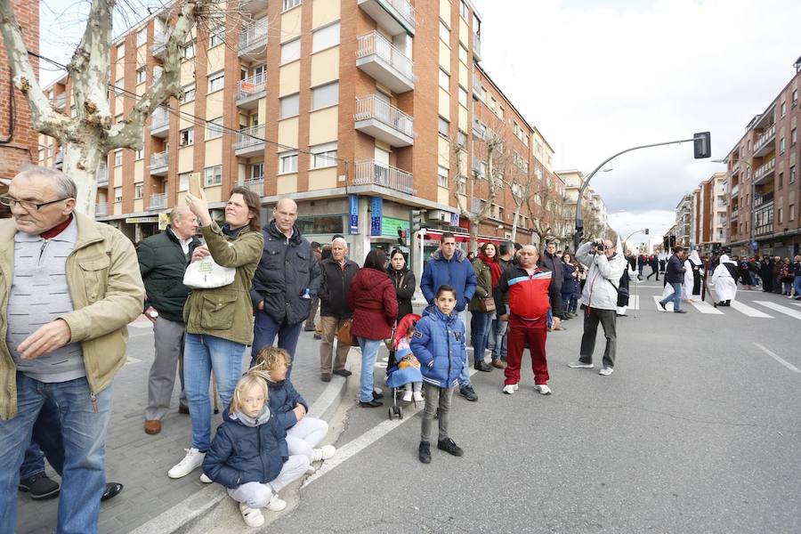 Fotos: Procesión del Vía Crucis de San Bernardo en Salamanca