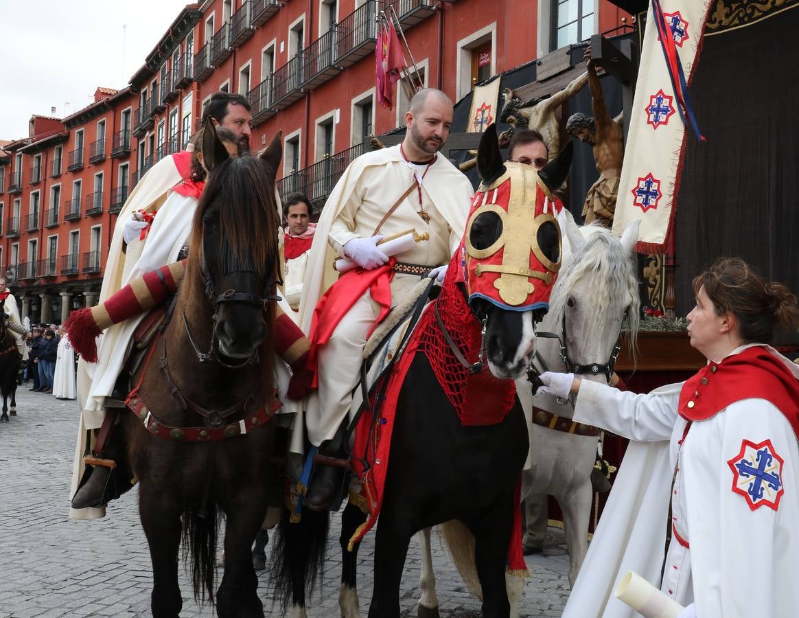 Por indicaciones del Museo Nacional de Escultura, las Siete Palabras no estuvieron representadas por los siete pasos, de forma que únicamente el Cristo de las Mercedes junto a los dos ladrones presidieron el acto