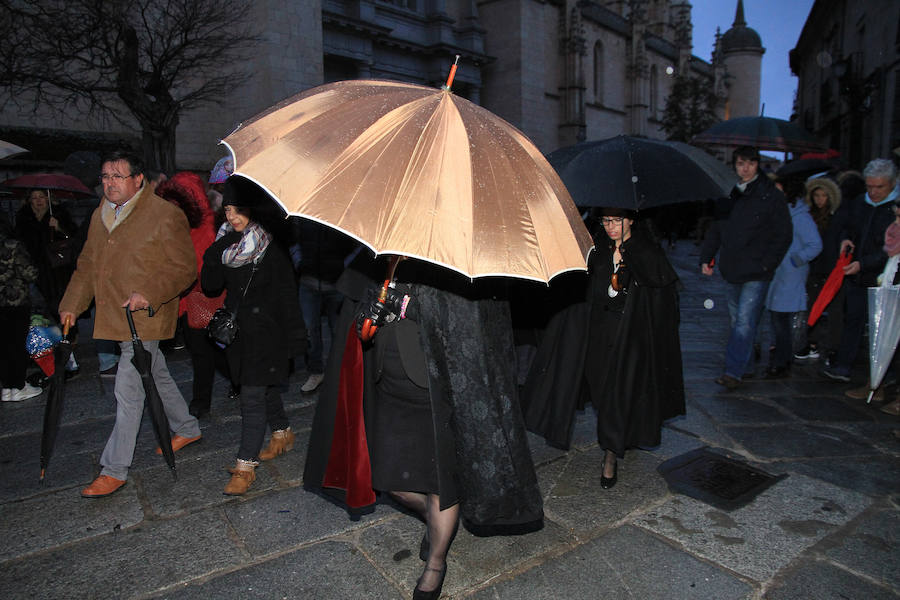 Fotos: Suspendida la Procesión de Los Pasos por la lluvia