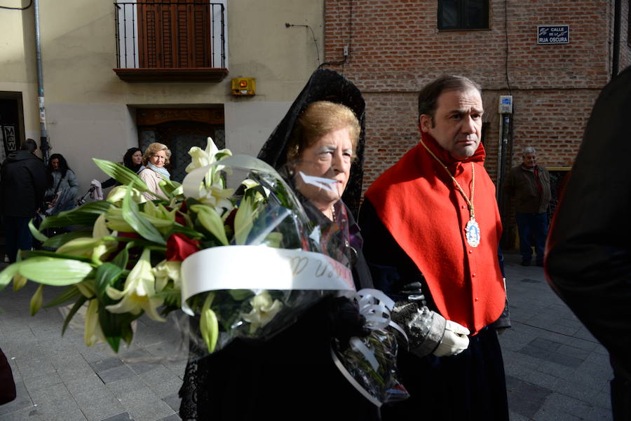 Fotos: Ofrecimiento de los Dolores de Valladolid a la Santísima Virgen