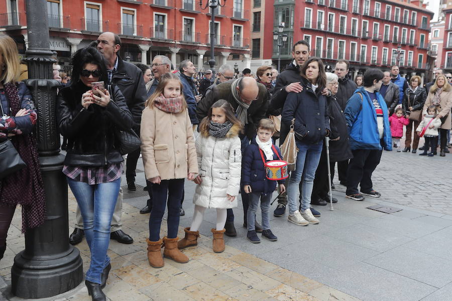 Fotos: Si has estado en la procesión del Encuentro del Domingo Resurrección, búsquese entre el público