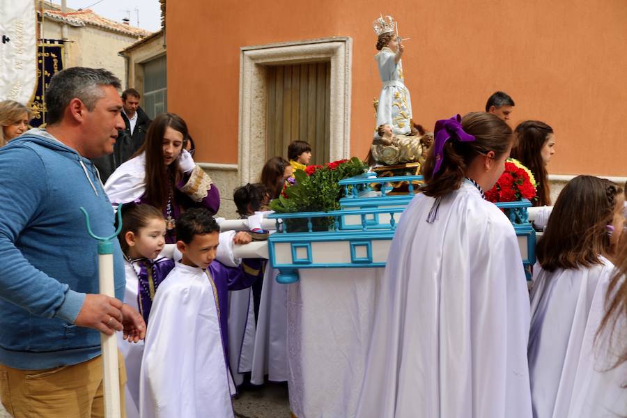 Fotos: Los niños, protagonistas de la despedida de la Semana Santa en Baltanás