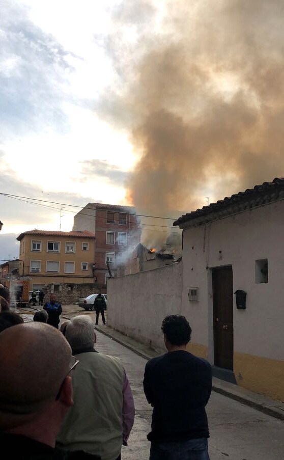 Fotos: Incendio en una casa baja de Tordesillas