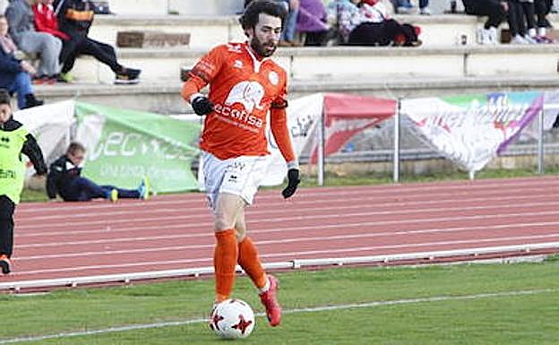 Javi Navas, el pasado sábado ante La Bañeza- 