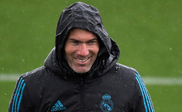 Zinedine Zidane en el entrenamiento del martes en Valdebebas