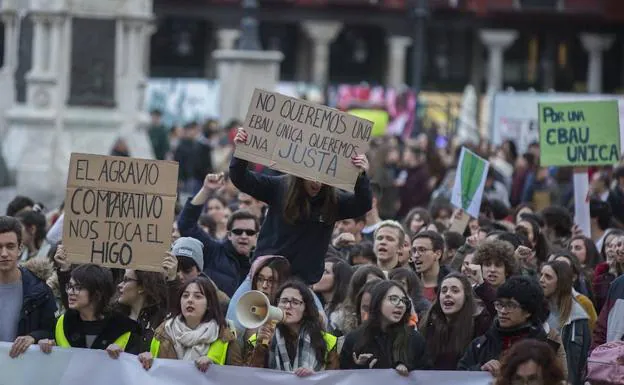 Imagen de la manifestación del 23 de marzo en Valladolid «por una EBAU justa». 