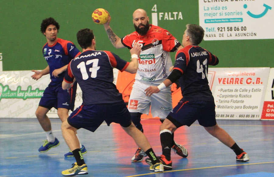 Fotos: Balonmano Nava - Covadonga