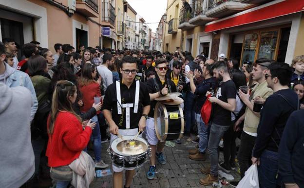 Concentración de charangas en Peñafiel. 