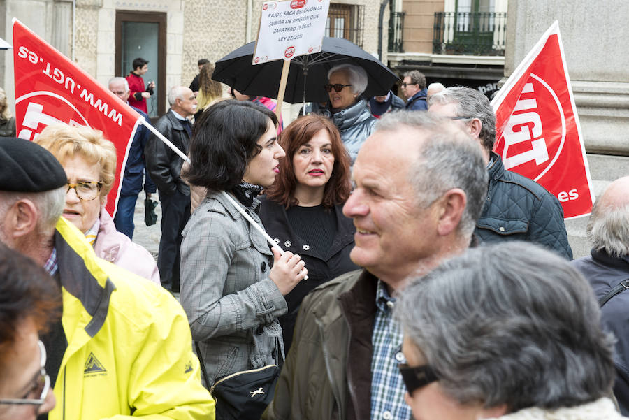Fotos: Concentración de pensionistas en Segovia