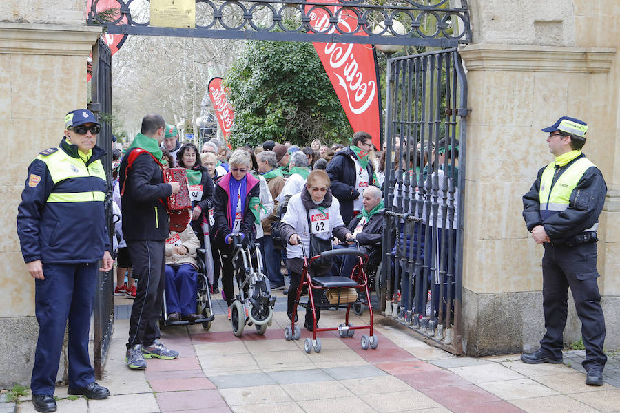 Fotos: Los salmantios marchan contra el Parkinson