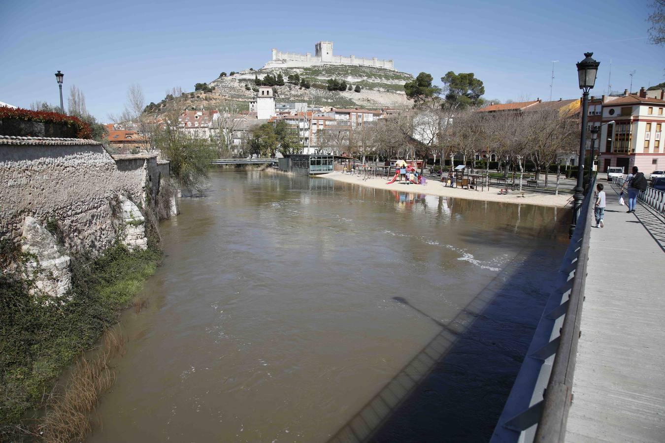 Fotos: Nueva crecida del Duratón a su paso por Peñafiel