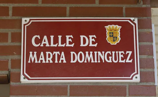 Placa de la calle Marta Domínguez, en Palencia.