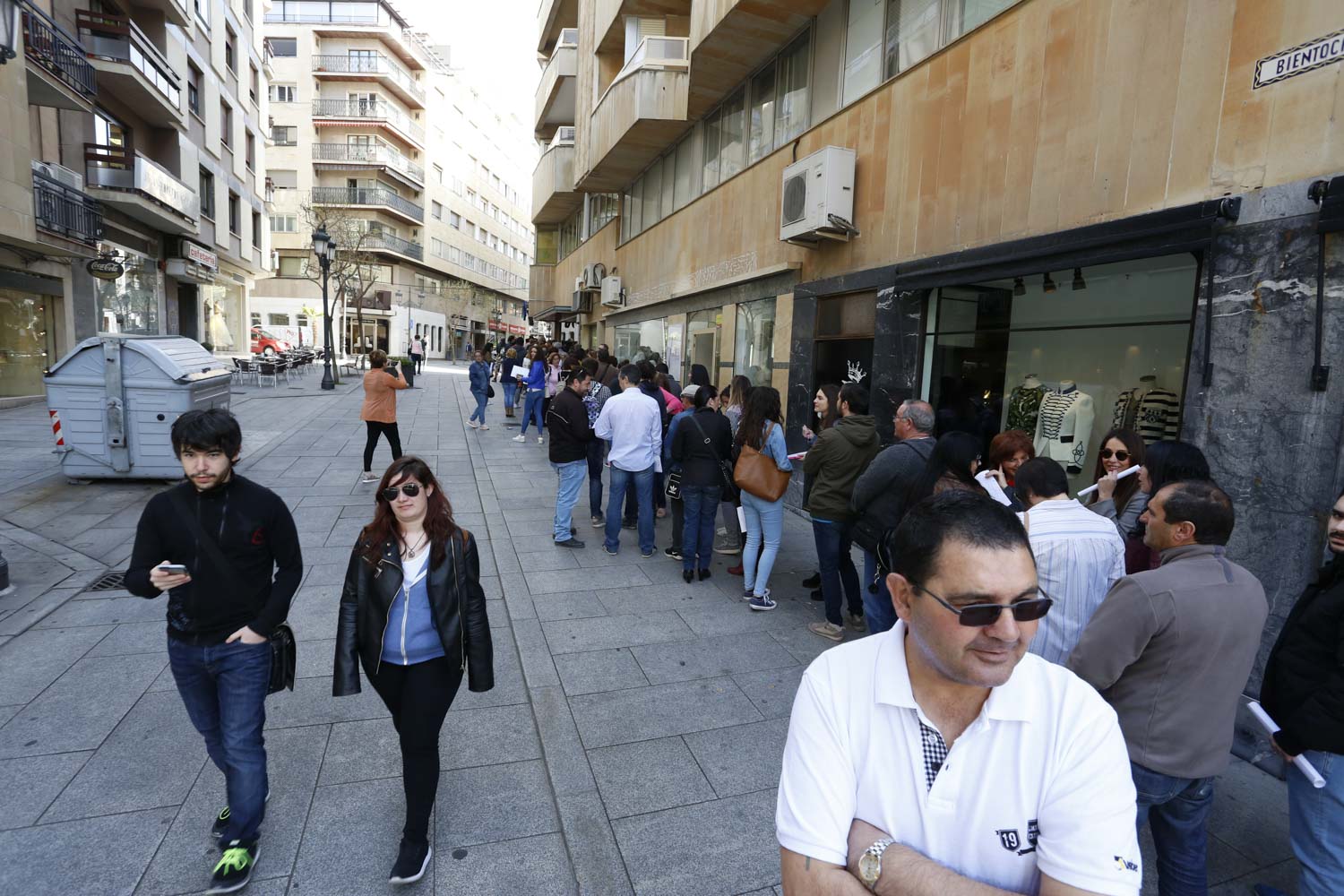 La productora requiere entre 500 y 800 figurantes | Buscan a hombres y mujeres de entre 16 y 85 años para participar como extras