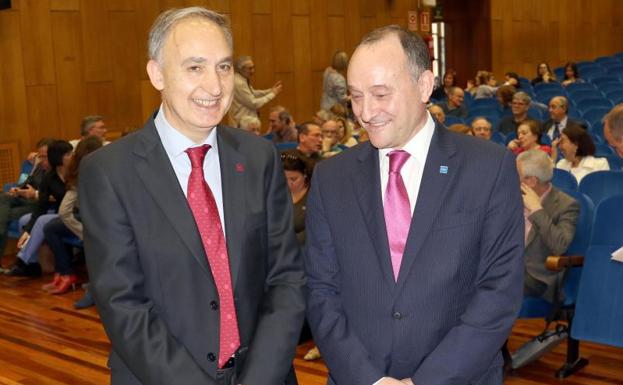 Antonio Largo y Daniel Miguel, antes del último debate. 