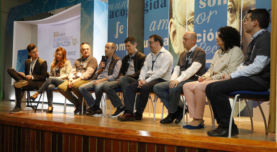 Fotos: Encuentro de antiguos alumnos del Sagrado Corazón de Venta de Baños