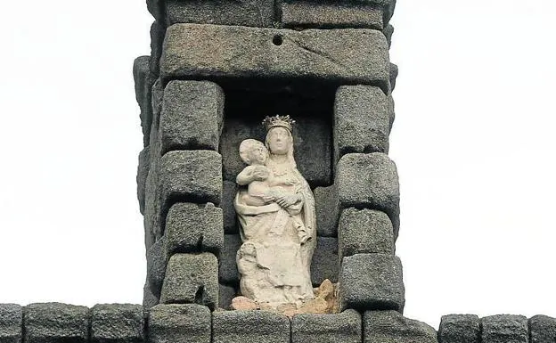 Virgen del Acueducto, supuestamente Nuestra Señora de la Cabeza. 