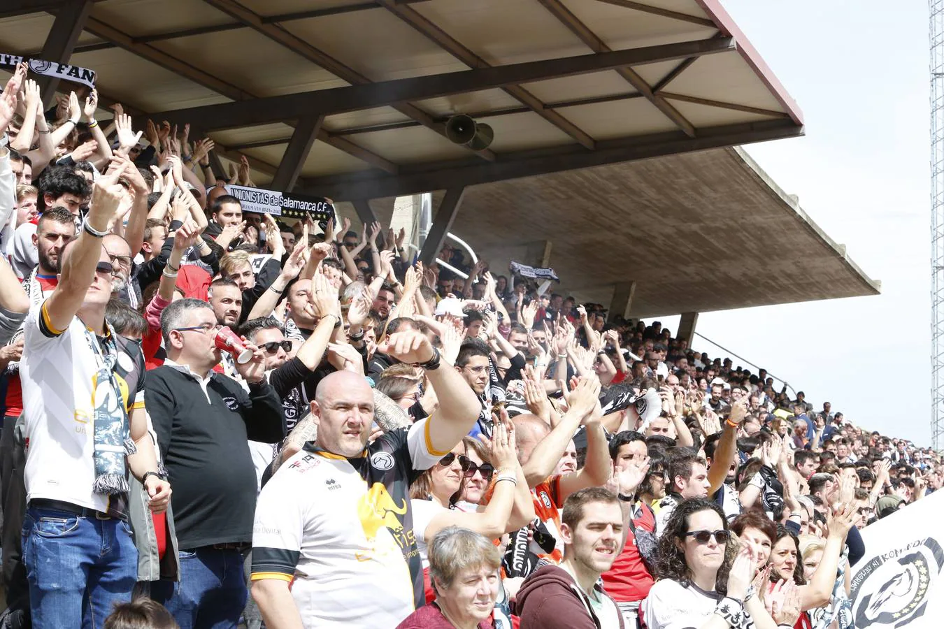 Fotos: El derbi entre Unionistas CF y CF Salmantino UDS en juego