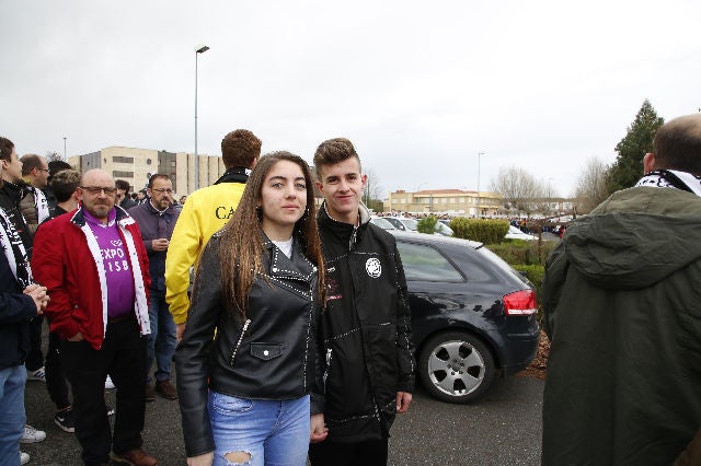 Unionistas CF y el CF Salmantino UDS se miden esta mañana en Las Pistas a partir de las 12 horas en el encuentro de la 35ª jornada del Grupo VIII de la Tercera División