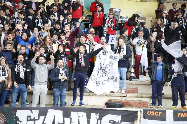 Unionistas CF y el CF Salmantino UDS se miden esta mañana en Las Pistas a partir de las 12 horas en el encuentro de la 35ª jornada del Grupo VIII de la Tercera División