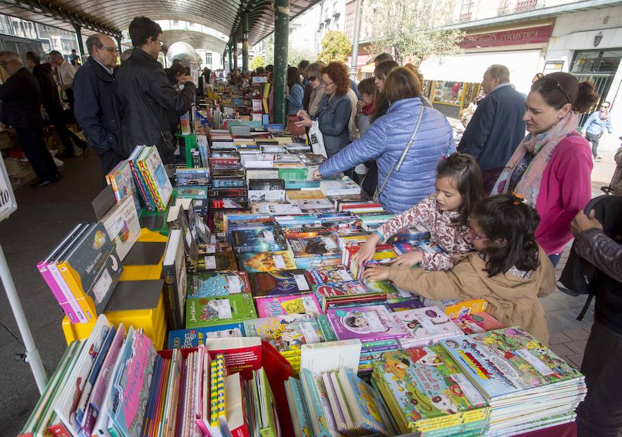 Fotos: Día del Libro en Valladolid