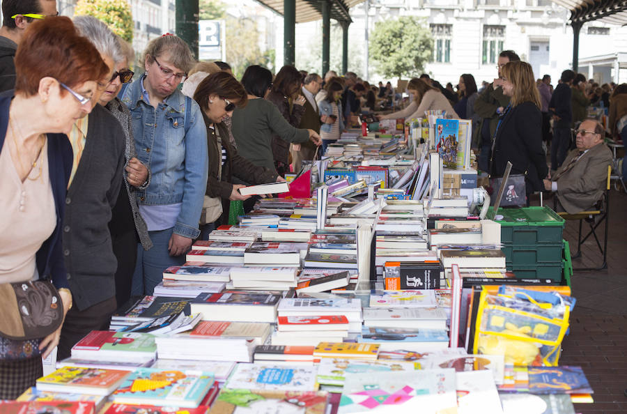 Fotos: Día del Libro en Valladolid