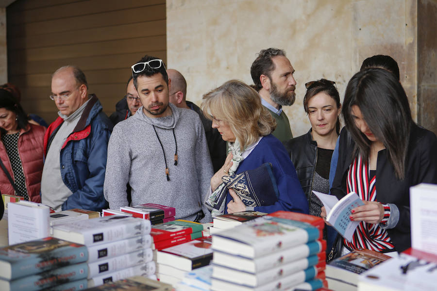 Fotos: Día del Libro en Salamanca