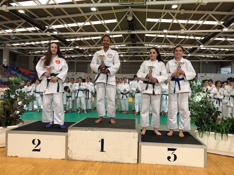 Un total de 25 judokas del Doryoku lograron subir al podio