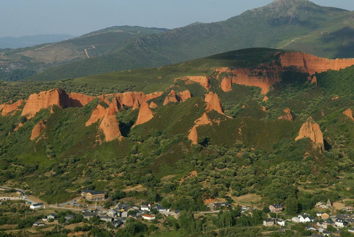 Las Médulas (León). Fantástico paisaje resultado de las explotaciones auríferas romanas, y declarado Patrimonio Mundial por la UNESCO.