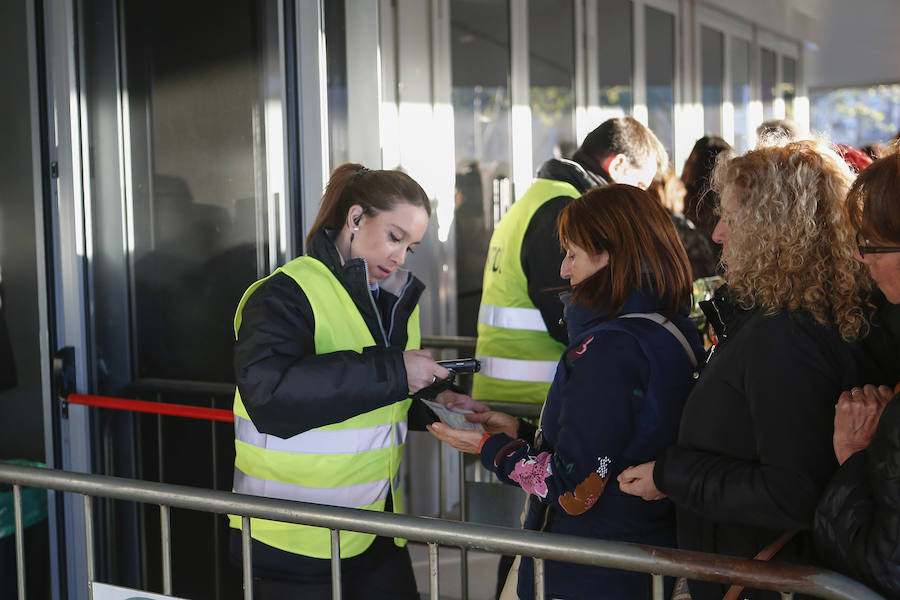 El cantautor catalán abrió el ciclo 'Nuestras Voces' en Salamanca