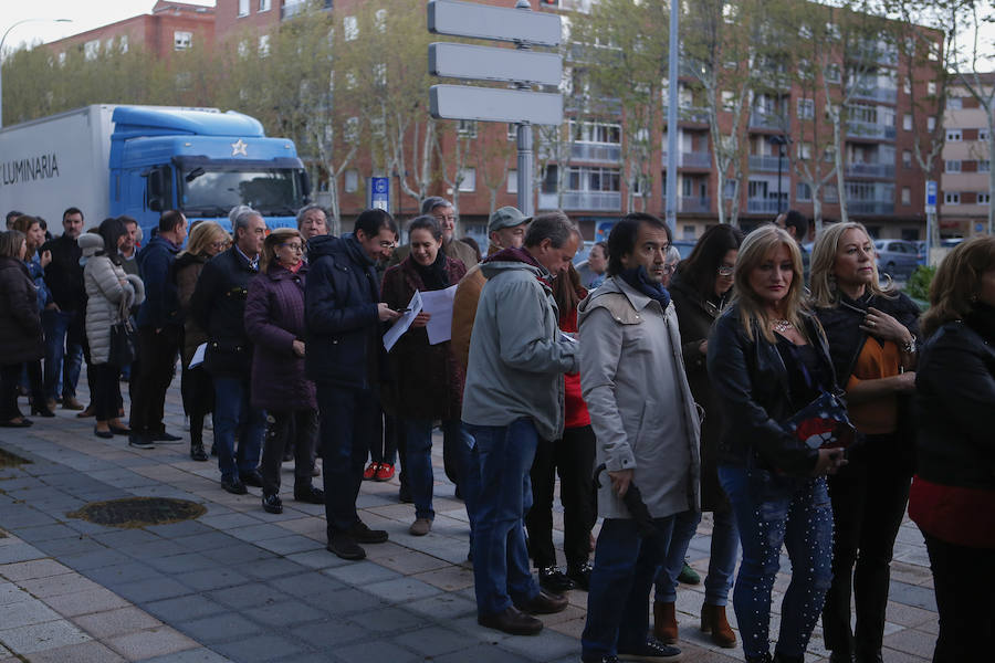 El cantautor catalán abrió el ciclo 'Nuestras Voces' en Salamanca