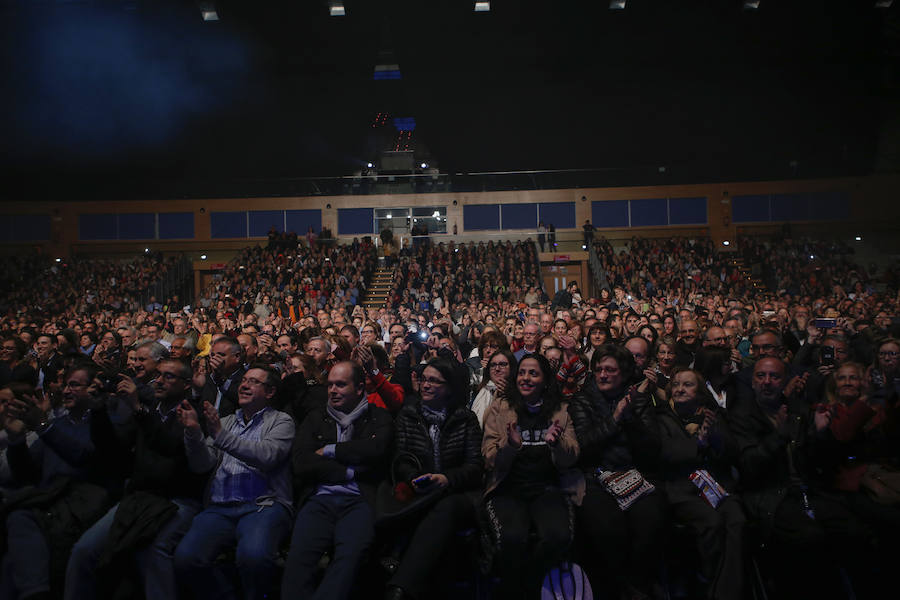 El cantautor catalán abrió el ciclo 'Nuestras Voces' en Salamanca