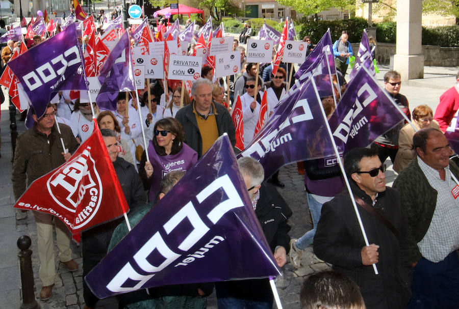 Fotos: Manifestación del Primero de Mayo en Segovia