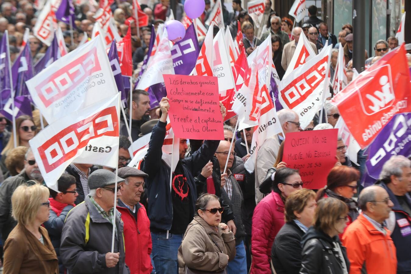 Fotos: Manifestación del Primero de Mayo en Valladolid